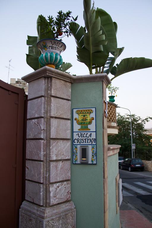 גיארדיני נאקסוס Villa Cristina מראה חיצוני תמונה